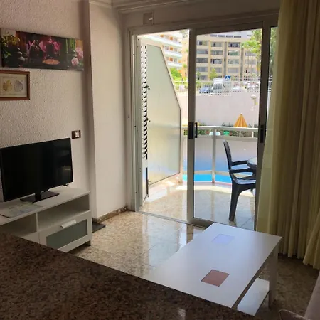 Apartment Apartamento Los Elefantes 102 *